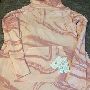 NWT Pink Tie Dye Amber L